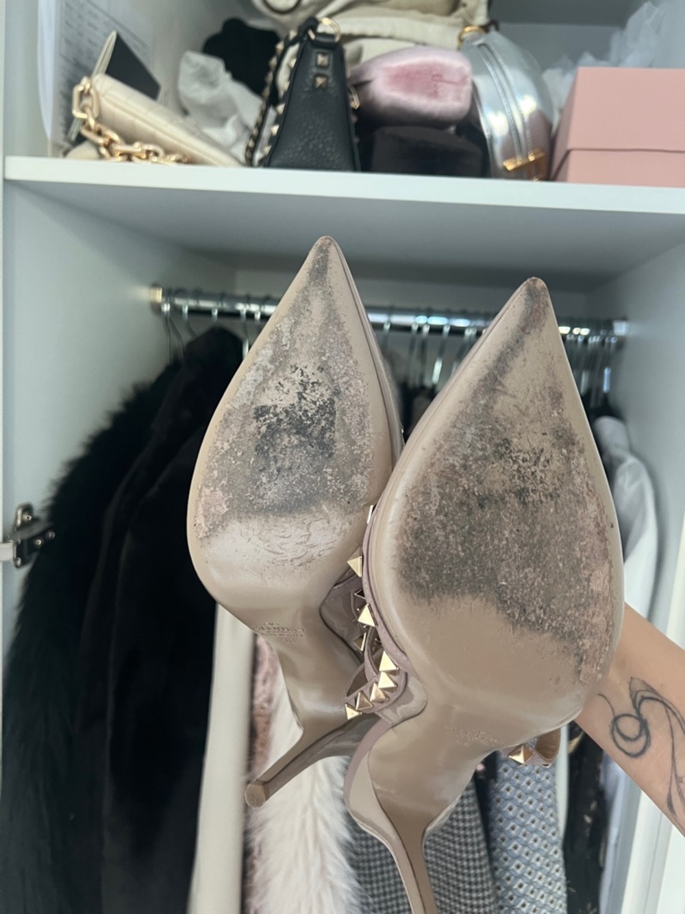 AUTH Valentino Patent Rockstud Caged Pump 100mm Blush Studded Heels - Picture 5 of 6